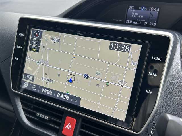 トヨタ ノア ハイブリッド Si ダブルバイビーⅢ 千葉県 2021(令3)年 1.9万km ホワイトパールクリスタルシャイン ワンオーナー/レーンキープアシスト/衝突被害低減ブレーキ/オートハイビーム/前後コーナーセンサー/前後ドラレコ/バックカメラ/純正ナビ/　・フルセグTV/ＣＤ/ＤＶＤ/ＳＤ/フリップダウンモニター/ビルトインETC2.0/ハーフレザー/　・シートヒーター/取説/保証書/スペアキー/R4.5.6記録簿