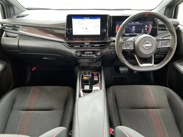 日産 オーラ ニスモ 長崎県 2023(令5)年 5.5万km ピュアホワイトパール ワンオーナー/純正HDDナビ(FM/AM/USB/BT/フルセグ)/プッシュスタート/スマートキー/ステアリングスイッチ/ビルトインETC2.0/ワイヤレス充電/純正フロアマット/純正17インチアルミホイール/ドアバイザー/プロパイロット/ハンドル支援/レーダークルーズコントロール/車線逸脱警報/ふらつき抑制/踏み間違い衝突防止/前後コーナーセンサー/オートライト/オートマチックハイビーム/LEDヘッドライト/イモビライザーシステム/SRSダブル・サイドエアバッグ/SRSカーテンエアバッグ/ISOFIX/スペアキー/車両取説/ナビ取説/保証書