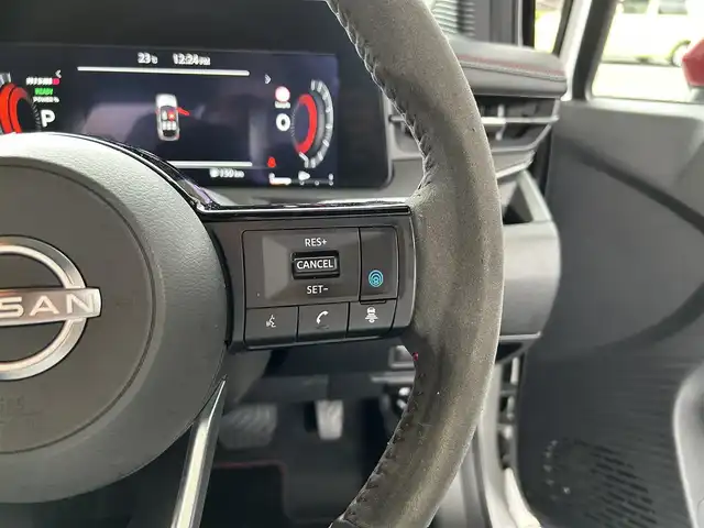 日産 オーラ ニスモ 長崎県 2023(令5)年 5.5万km ピュアホワイトパール ワンオーナー/純正HDDナビ(FM/AM/USB/BT/フルセグ)/プッシュスタート/スマートキー/ステアリングスイッチ/ビルトインETC2.0/ワイヤレス充電/純正フロアマット/純正17インチアルミホイール/ドアバイザー/プロパイロット/ハンドル支援/レーダークルーズコントロール/車線逸脱警報/ふらつき抑制/踏み間違い衝突防止/前後コーナーセンサー/オートライト/オートマチックハイビーム/LEDヘッドライト/イモビライザーシステム/SRSダブル・サイドエアバッグ/SRSカーテンエアバッグ/ISOFIX/スペアキー/車両取説/ナビ取説/保証書