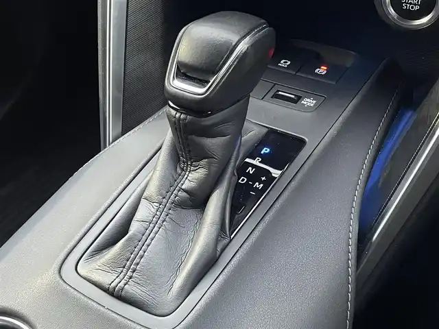 トヨタ ハリアー G 島根県 2023(令5)年 5.2万km ブラック 登録時走行距離51834km/保証書/取扱説明書/純正ディズプレイオーディオ　ナビ機能なし/レーンキープアシスト/衝突軽減システム/フルセグTV/Bluetooth/レーダークルーズコントロール/バックカメラ/パワーシート/コーナーセンサー/ブラインドスポットモニター/LEDヘッドライト/インテリジェントミラー/オートマチックハイビーム/ステアリングスイッチ/ウィンカーミラー/スマートキー/プッシュスタート/パーキングサポートブレーキ/リヤクロストラフィックアラート/プリクラッシュセーフティシステム/純正18インチアルミ/ETC2.0