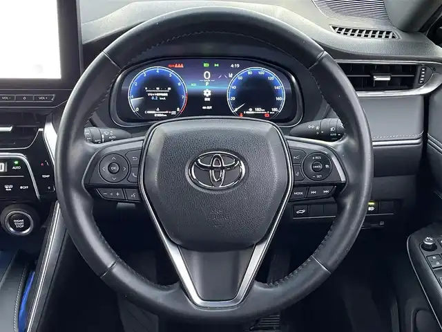 トヨタ ハリアー G 島根県 2023(令5)年 5.2万km ブラック 登録時走行距離51834km/保証書/取扱説明書/純正ディズプレイオーディオ　ナビ機能なし/レーンキープアシスト/衝突軽減システム/フルセグTV/Bluetooth/レーダークルーズコントロール/バックカメラ/パワーシート/コーナーセンサー/ブラインドスポットモニター/LEDヘッドライト/インテリジェントミラー/オートマチックハイビーム/ステアリングスイッチ/ウィンカーミラー/スマートキー/プッシュスタート/パーキングサポートブレーキ/リヤクロストラフィックアラート/プリクラッシュセーフティシステム/純正18インチアルミ/ETC2.0