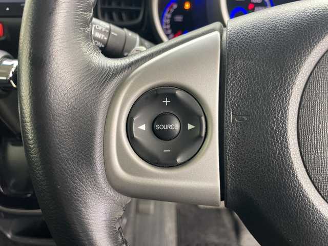 ホンダ Ｎ ＢＯＸ カスタム G ターボSSパッケージ 道央・札幌 2014(平26)年 7.8万km スマートブラック ・4WD/・純正ナビ/・BT&CD&DVD&SD&USB&フルセグTV/・バックカメラ/・両側パワースライドドア/・クルーズコントロール/・シティブレーキアクティブシステム/・パドルシフト/・前席シートヒーター/・ECON/・オートライト/・プッシュスタート/・スマートキー/・電動格納ミラー/・積込サマータイヤ純正AW付