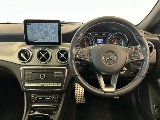 メルセデス・ベンツ ＧＬＡ２２０ 4マチック 岡山県 2019(令1)年 4.7万km 白 純正ナビ/Bカメラ/フルセグTV/PRG/ハーマンカードン/Pシフト/レーダーセーフティーパッケージ/ESP/ACC/アクティブブレーキアシスト/アテンションA/BSM/アクティブブレーキングA/ディストロ＋/プレミアムパッケージ/黒革シート/シートH/PWシート/LED/Aライト