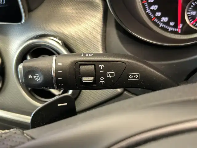 メルセデス・ベンツ ＧＬＡ２２０ 4マチック 岡山県 2019(令1)年 4.7万km 白 純正ナビ/Bカメラ/フルセグTV/PRG/ハーマンカードン/Pシフト/レーダーセーフティーパッケージ/ESP/ACC/アクティブブレーキアシスト/アテンションA/BSM/アクティブブレーキングA/ディストロ＋/プレミアムパッケージ/黒革シート/シートH/PWシート/LED/Aライト