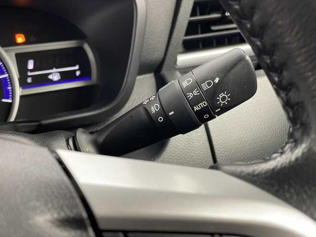 トヨタ ルーミー カスタムG－T 栃木県 2019(令1)年 5.7万km パールホワイトⅢ 純正9インチナビ/ 【AM/FM/CD/DVD/SD/BT/フルセグTV】/バックカメラ/モデリスタエアロ/プリクラッシュセーフティ/クリアランスソナー/クルーズコントロール/両側パワースライドドア/ドライブレコーダー 前後/LEDヘッドライト/オートハイビーム/アイドリングストップ/横滑り防止装置/純正ドアバイザー/純正フロアマット/ステアリングスイッチ/ETC/スペアキー１本