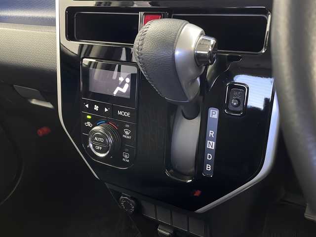 トヨタ ルーミー カスタムG－T 栃木県 2019(令1)年 5.7万km パールホワイトⅢ 純正9インチナビ/ 【AM/FM/CD/DVD/SD/BT/フルセグTV】/バックカメラ/モデリスタエアロ/プリクラッシュセーフティ/クリアランスソナー/クルーズコントロール/両側パワースライドドア/ドライブレコーダー 前後/LEDヘッドライト/オートハイビーム/アイドリングストップ/横滑り防止装置/純正ドアバイザー/純正フロアマット/ステアリングスイッチ/ETC/スペアキー１本