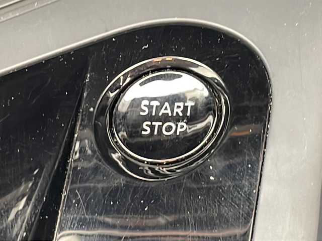 日産 ノート X 千葉県 2023(令5)年 1.1万km ピュアホワイトパール 車線逸脱警報/衝突軽減ブレーキ/クリアランスソナー/標識認識機能/純正メモリナビ（MM223D-L)/　Bluetooth/フルセグTV/バックカメラ/社外ETC/純正ドライブレコーダー前方/電動パーキング/オートホールド/レザー調シートカバー/社外フロアマット/ドアバイザー/アイドリングストップ