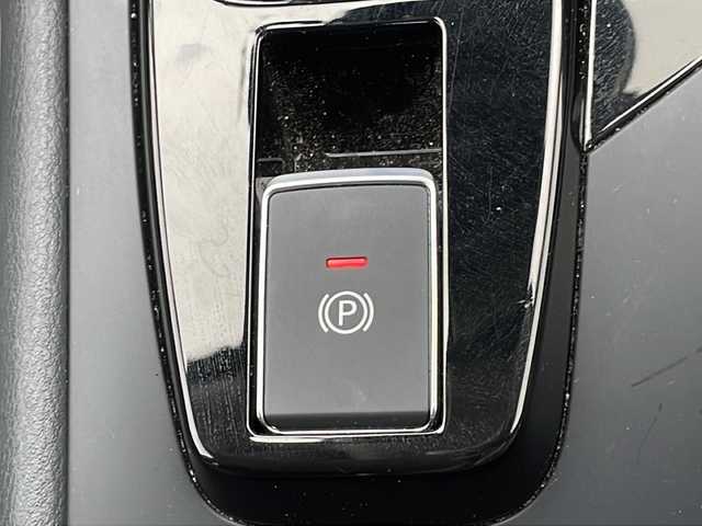 日産 ノート X 千葉県 2023(令5)年 1.1万km ピュアホワイトパール 車線逸脱警報/衝突軽減ブレーキ/クリアランスソナー/標識認識機能/純正メモリナビ（MM223D-L)/　Bluetooth/フルセグTV/バックカメラ/社外ETC/純正ドライブレコーダー前方/電動パーキング/オートホールド/レザー調シートカバー/社外フロアマット/ドアバイザー/アイドリングストップ