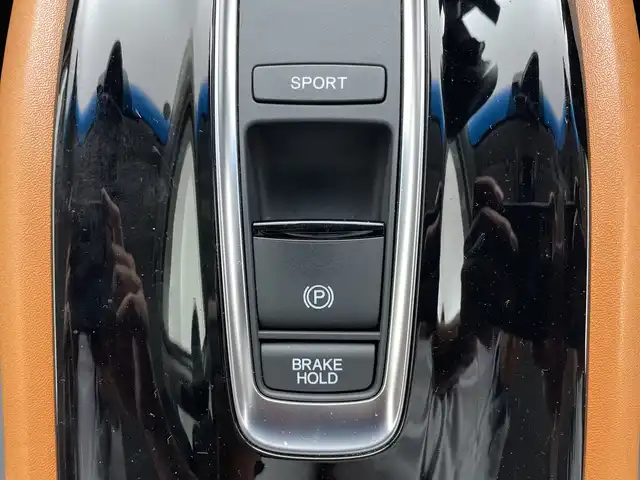 ホンダ ヴェゼル ハイブリッド Z 群馬県 2017(平29)年 7.4万km プラチナホワイトパール 純正８型ナビ　バックカメラ　アダプティブクルーズコントロール　レーンキープアシスト　衝突被害軽減ブレーキ　シートヒーター　ＬＥＤヘッドライト　ドライブレコーダー　ＥＴＣ　純正アルミホイール　禁煙車