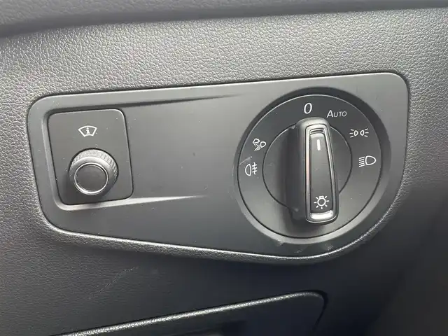 フォルクスワーゲン ＶＷ ティグアン TSI エレガンス 新潟県 2021(令3)年 3万km オリックスホワイトパールエフェクト 純正ナビ/(Bluetooth/AppleCarPlay/AndroidAuto)/フルセグTV/衝突軽減ブレーキ/レーンキープアシスト/レーダークルーズコントロール/全方位カメラ/バックカメラ/全席シートヒーター/電動リアゲート/パーキングアシスト/ヘッドアップディスプレイ/ドライブレコーダー（前後）/ビルトインETC/プッシュスタート/スマートキー/スペアキー×1/保証書