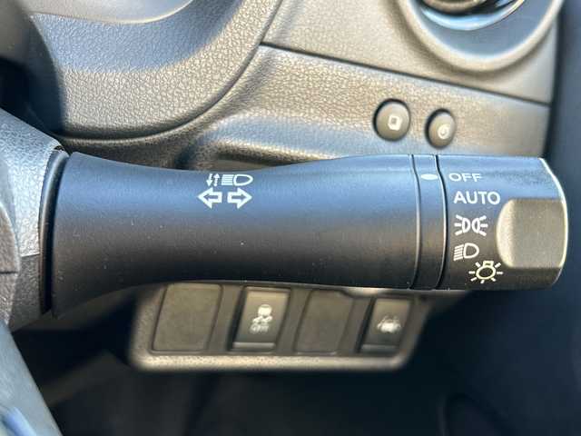 日産 ノート e－パワー X 茨城県 2018(平30)年 3.5万km スーパーブラック 純正メモリナビ【MM318D-W】/(地デジTV・CD・DVD・BT・ラジオ再生)/レーダークルーズコントロール/エマージェンシーブレーキ/コーナーセンサー/ドライブレコーダー/ETC/オートライト/LEDヘッドライト/純正15inアルミホイール/純正フロアマット/スマートキー