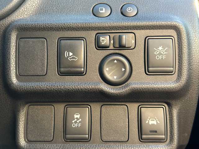 日産 ノート e－パワー X 茨城県 2018(平30)年 3.5万km スーパーブラック 純正メモリナビ【MM318D-W】/(地デジTV・CD・DVD・BT・ラジオ再生)/レーダークルーズコントロール/エマージェンシーブレーキ/コーナーセンサー/ドライブレコーダー/ETC/オートライト/LEDヘッドライト/純正15inアルミホイール/純正フロアマット/スマートキー