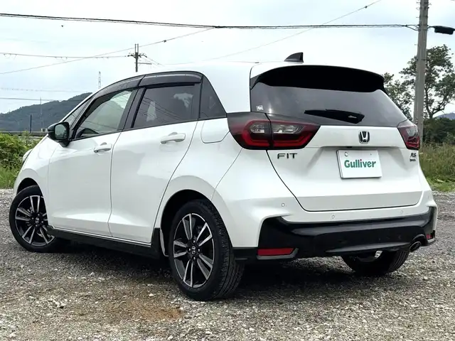 ホンダ フィット e:HEV RS 兵庫県 2023(令5)年 0.9万km プラチナホワイトパール 純正ナビ/フルセグTV/バックカメラ/Bluetooth接続可/純正15インチAW/LEDヘッドライト/ハーフレザーシート/レーダークルコン/AUTOライト/LEDヘッドライト/純正16インチアルミホイール