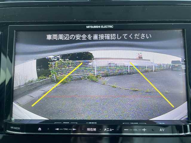 トヨタ プリウス S 福島県 2017(平29)年 12.3万km スーパーホワイトⅡ (株)IDOMが運営する【じしゃロン福島店】の自社ローン専用車両になります。こちらは現金またはオートローンご利用時の価格です。自社ローンご希望の方は別途その旨お申付け下さい/社外メモリナビ/バックカメラ/トヨタセーフティセンス/レーダークルーズコントロール/革巻ステアリング/社外ドライブレコーダー/車両接近アラーム/レーンキープアシスト/ドアバイザー/ＥＴＣ