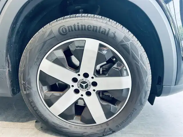 メルセデス・ベンツ Ｍ・ベンツ ＧＬＢ２００ｄ 4マチック 大阪府 2022(令4)年 1.4万km コスモスブラック レーダーセーフティP/ハーフレザー/シートヒーター/純正ナビ/TV/360度カメラ/ACC/純正18インチAW/LEDヘッドライト/アンビエントライト/電動リアゲート/ブラインドスポット/クリアランスソナー/ETC/ドラレコ/パドルシフト/ルーフレール