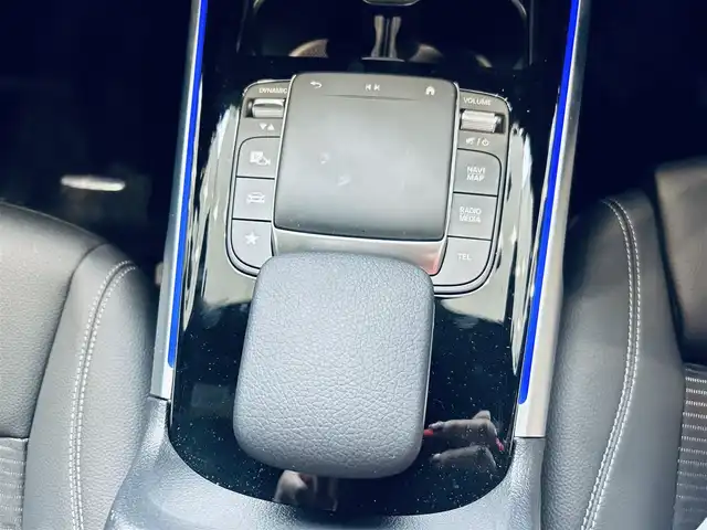 メルセデス・ベンツ Ｍ・ベンツ ＧＬＢ２００ｄ 4マチック 大阪府 2022(令4)年 1.4万km コスモスブラック レーダーセーフティP/ハーフレザー/シートヒーター/純正ナビ/TV/360度カメラ/ACC/純正18インチAW/LEDヘッドライト/アンビエントライト/電動リアゲート/ブラインドスポット/クリアランスソナー/ETC/ドラレコ/パドルシフト/ルーフレール
