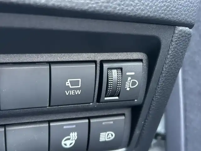 トヨタ ヤリスクロス ハイブリッド Z 福島県 2025(令7)年 0.9万km ブラックマイカ/プラチナホワイトパールマイカ トヨタセーフティセンス/・プリクラッシュセーフティ/・レーントレーシングアシスト/・レーダークルーズコントロール/・オートマチックハイビーム/・ロードサインアシスト/・緊急時操舵支援/ブラインドスポットモニター/純正ディスプレイオーディオ/【Tコネクトナビ/USB/HDMI/Bluetooth/TV/Miracast】/パノラミックビューモニター/ビルトインETC2.0/運転席パワーシート/前席シートヒーター/本革巻きステアリング/・ステアリングヒーター/・ステアリングリモコン/LEDヘッドライト/・オートライト/スマートキー/・プッシュスタート/社外フロアマット/取扱説明書/新車時保証書