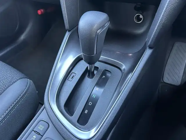 トヨタ ヤリスクロス ハイブリッド Z 福島県 2025(令7)年 0.9万km ブラックマイカ/プラチナホワイトパールマイカ トヨタセーフティセンス/・プリクラッシュセーフティ/・レーントレーシングアシスト/・レーダークルーズコントロール/・オートマチックハイビーム/・ロードサインアシスト/・緊急時操舵支援/ブラインドスポットモニター/純正ディスプレイオーディオ/【Tコネクトナビ/USB/HDMI/Bluetooth/TV/Miracast】/パノラミックビューモニター/ビルトインETC2.0/運転席パワーシート/前席シートヒーター/本革巻きステアリング/・ステアリングヒーター/・ステアリングリモコン/LEDヘッドライト/・オートライト/スマートキー/・プッシュスタート/社外フロアマット/取扱説明書/新車時保証書