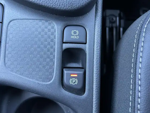 トヨタ ヤリスクロス ハイブリッド Z 福島県 2025(令7)年 0.9万km ブラックマイカ/プラチナホワイトパールマイカ トヨタセーフティセンス/・プリクラッシュセーフティ/・レーントレーシングアシスト/・レーダークルーズコントロール/・オートマチックハイビーム/・ロードサインアシスト/・緊急時操舵支援/ブラインドスポットモニター/純正ディスプレイオーディオ/【Tコネクトナビ/USB/HDMI/Bluetooth/TV/Miracast】/パノラミックビューモニター/ビルトインETC2.0/運転席パワーシート/前席シートヒーター/本革巻きステアリング/・ステアリングヒーター/・ステアリングリモコン/LEDヘッドライト/・オートライト/スマートキー/・プッシュスタート/社外フロアマット/取扱説明書/新車時保証書