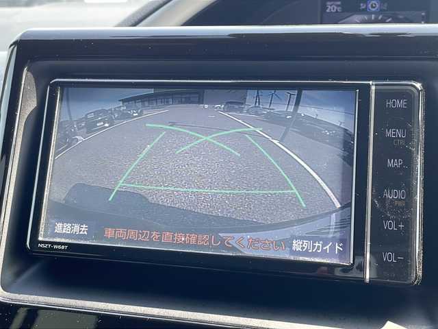 トヨタ ヴォクシー ハイブリッド ZS 煌Ⅱ 島根県 2020(令2)年 8.1万km ブラック 純正SDナビ（NSZT-W68T）/バックカメラ/ビルトインETC/前後ドライブレコーダー/両側パワースライドドア/クルーズコントロール/プリクラッシュセーフティシステム/プッシュスタート/シートヒーター/LEDヘッドライト/オートハイビーム/ISOFIX/純正16インチAW積み込み/純正フロアマット/保証書/取扱説明書/スペアキー