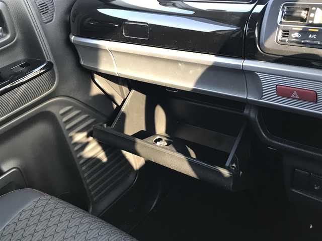 スズキ スペーシア カスタム HYBRID XS 富山県 2021(令3)年 2.3万km ピュアホワイトパール/ブラック2トーン 純正ナビ/フルセグTV/Bluetooth/全周囲カメラ/衝突被害軽減ブレーキ/コーナーセンサー/レーンキープアシスト/レーダークルーズコントロール/両側パワースライドドア/プッシュスタート/スマートキー/革巻きステアリング/ステアリングスイッチ/ETC
