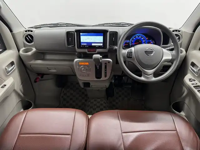 日産 ＮＶ１００クリッパー リオ G 三重県 2017(平29)年 7.8万km ガーデニングアクアM ガソリン・ターボ/フルタイム4WD/インパネ4AT/カロッツェリア 7インチ『楽ナビ』 AVIC-RZ700/（CD/DVD/SD/FM/AM/TV/Bluetooth/iPod/USB/AUX）/両側パワースライドドア/ETC/安全/・インテリジェント エマージェンシーブレーキ/・踏み間違い衝突防止アシスト/・TCS機能（トラクションコントロール）/・VDC（ビークルダイナミクスコントロール（TCS機能含む）/など/装備/・ベッドキット/・オートステップ/・シートヒーター（D）/・オートエアコン/・オートライト/・ディスチャージヘッドライト（HID）/・ステアリングスイッチ/・プッシュスタート/・スマートキーx2/・純正14inAW/・社外14inAWあり/など