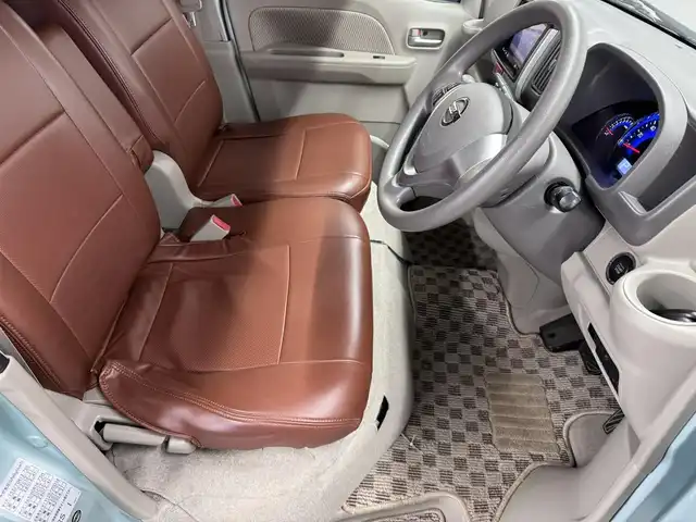 日産 ＮＶ１００クリッパー リオ G 三重県 2017(平29)年 7.8万km ガーデニングアクアM ガソリン・ターボ/フルタイム4WD/インパネ4AT/カロッツェリア 7インチ『楽ナビ』 AVIC-RZ700/（CD/DVD/SD/FM/AM/TV/Bluetooth/iPod/USB/AUX）/両側パワースライドドア/ETC/安全/・インテリジェント エマージェンシーブレーキ/・踏み間違い衝突防止アシスト/・TCS機能（トラクションコントロール）/・VDC（ビークルダイナミクスコントロール（TCS機能含む）/など/装備/・ベッドキット/・オートステップ/・シートヒーター（D）/・オートエアコン/・オートライト/・ディスチャージヘッドライト（HID）/・ステアリングスイッチ/・プッシュスタート/・スマートキーx2/・純正14inAW/・社外14inAWあり/など