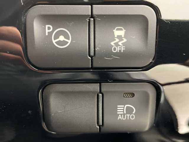 トヨタ プリウス ＰＨＶ A レザーパッケージ 岐阜県 2017(平29)年 6万km グレーメタリック 純正11.6インチメモリナビ/フルセグ/BT/USB/AM/FM/バックカメラ/トヨタセーフティセンス/・プリクラッシュセーフティ/・レーンディパーチャーアラート/・オートマチックハイビーム/・レーダークルーズコントロール/ブラインドスポットモニター/パーキングアシスト/クリアランスソナー/ビルトインETC/純正ドライブレコーダー/レザーシート/前席シートヒーター/革巻きステアリング/ステアリングヒーター/LEDオートライト/フォグランプ/純正フロアマット/サイドバイザー/純正ラゲージマット/プッシュスタート/スペアキー