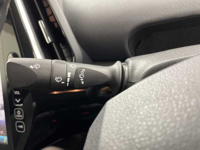 トヨタ プリウス ＰＨＶ A レザーパッケージ 岐阜県 2017(平29)年 6万km グレーメタリック 純正11.6インチメモリナビ/フルセグ/BT/USB/AM/FM/バックカメラ/トヨタセーフティセンス/・プリクラッシュセーフティ/・レーンディパーチャーアラート/・オートマチックハイビーム/・レーダークルーズコントロール/ブラインドスポットモニター/パーキングアシスト/クリアランスソナー/ビルトインETC/純正ドライブレコーダー/レザーシート/前席シートヒーター/革巻きステアリング/ステアリングヒーター/LEDオートライト/フォグランプ/純正フロアマット/サイドバイザー/純正ラゲージマット/プッシュスタート/スペアキー