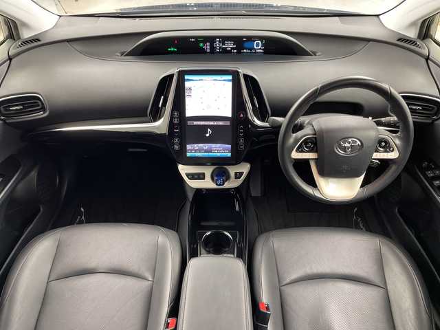 トヨタ プリウス ＰＨＶ A レザーパッケージ 岐阜県 2017(平29)年 6万km グレーメタリック 純正11.6インチナビ/フルセグ/BT/USB/AM/FM/バックカメラ/トヨタセーフティセンス/・プリクラッシュセーフティ/・レーンディパーチャーアラート/・オートマチックハイビーム/・レーダークルーズコントロール/ブラインドスポットモニター/パーキングアシスト/クリアランスソナー/ビルトインETC/純正ドライブレコーダー/レザーシート/前席シートヒーター/革巻きステアリング/ステアリングヒーター/LEDオートライト/フォグランプ/純正フロアマット/サイドバイザー/純正ラゲージマット/プッシュスタート/スペアキーワンセグテレビ