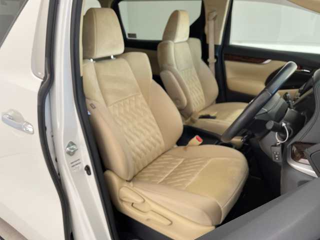 トヨタ アルファード X 愛知県 2020(令2)年 5万km ホワイトパールクリスタルシャイン 純正9型ディスプレイオーディオナビ/フリップダウンモニター/両側パワースライドドア/レーダークルーズコントロール/バックカメラ/コーナーセンサー/純正アルミホイール/ETC2.0/LEDヘッドライト/リアオートエアコン/オートマチックハイビーム/ドライブレコーダー/衝突軽減システム/フルセグ/CD DVD/Bluetooth/ステアリングスイッチ/スマートキー/プッシュスタート