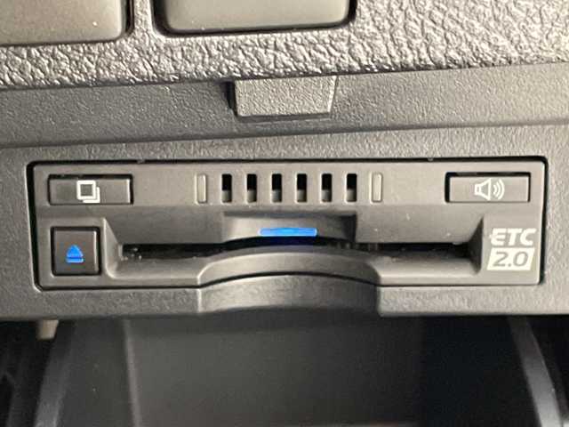 トヨタ アルファード X 愛知県 2020(令2)年 5万km ホワイトパールクリスタルシャイン 純正9型ディスプレイオーディオナビ/フリップダウンモニター/両側パワースライドドア/レーダークルーズコントロール/バックカメラ/コーナーセンサー/純正アルミホイール/ETC2.0/LEDヘッドライト/リアオートエアコン/オートマチックハイビーム/ドライブレコーダー/衝突軽減システム/フルセグ/CD DVD/Bluetooth/ステアリングスイッチ/スマートキー/プッシュスタート