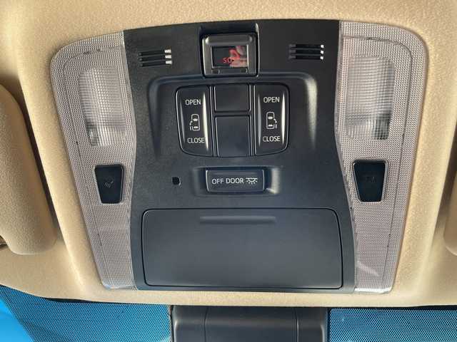 トヨタ アルファード X 愛知県 2020(令2)年 5万km ホワイトパールクリスタルシャイン 純正9型ディスプレイオーディオナビ/フリップダウンモニター/両側パワースライドドア/レーダークルーズコントロール/バックカメラ/コーナーセンサー/純正アルミホイール/ETC2.0/LEDヘッドライト/リアオートエアコン/オートマチックハイビーム/ドライブレコーダー/衝突軽減システム/フルセグ/CD DVD/Bluetooth/ステアリングスイッチ/スマートキー/プッシュスタート