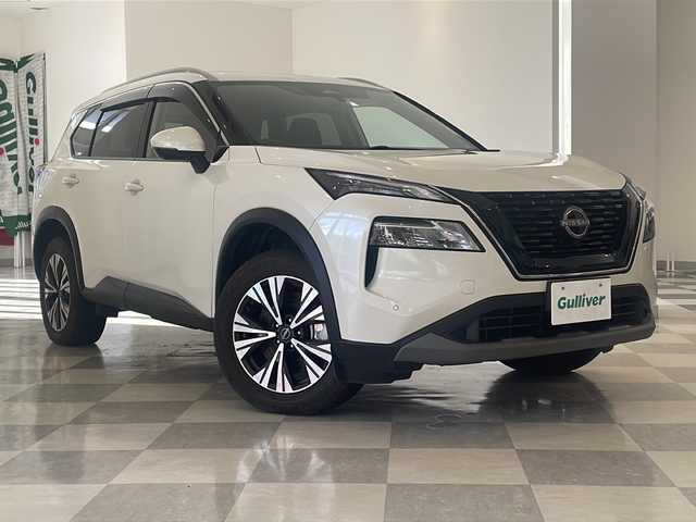 日産 エクストレイル X e－4ORCE 福井県 2022(令4)年 2.4万km ブリリアントホワイトパール ワンオーナー/日産純正12.3インチナビ/【AM/FM/フルセグ/BT/USB】/Apple CarPlay/バック・サイド・フロントカメラ/アラウンドビューモニター/ビルトインETC2.0/ブラインドスポットモニター/デジタルルームミラー/ルーフレール/パワーバッグドア/日産プロパイロット/・360°セーフティアシスト/・ハンドル支援/・車線逸脱防止支援/・後側方車両検知/・前方衝突防止/・踏み間違い衝突防止/・標識認識機能/・ルート減速支援/・駐車支援/オートハイビーム/純正18インチアルミ/革巻きステアリング/ステアリングヒーター/全席シートヒーター/前席パワーシート/1500Wコンセント/電動パーキングブレーキ/オートブレーキホールド/ダウンヒルアシスト