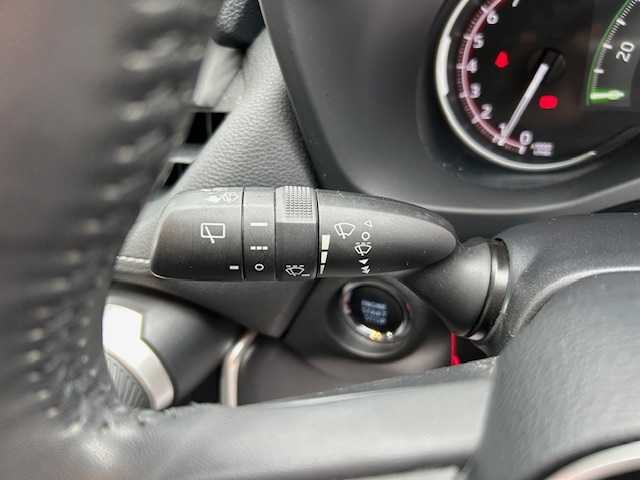 トヨタ ＲＡＶ４ G Zパッケージ 大阪府 2019(令1)年 2.4万km ホワイトパールクリスタルシャイン ブラインドスポットモニター/社外ナビ(BT/フルセグ/DVD)/レーダークルーズコントロール/プリクラッシュセーフティー/レーンキープアシスト/盗難防止装置/横滑り防止装置/ETC/LEDヘッドライト/オートライト/オートマチックハイビーム/レザーシート/シートヒーター/パワーシート/シートメモリー/電動リアゲート/ルーフレール/純正フロアマット/純正アルミホイール/スペアキー(1本)