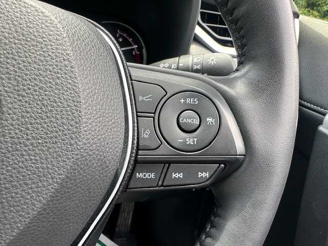 トヨタ ＲＡＶ４ G Zパッケージ 大阪府 2019(令1)年 2.4万km ホワイトパールクリスタルシャイン ブラインドスポットモニター/社外ナビ(BT/フルセグ/DVD)/レーダークルーズコントロール/プリクラッシュセーフティー/レーンキープアシスト/盗難防止装置/横滑り防止装置/ETC/LEDヘッドライト/オートライト/オートマチックハイビーム/レザーシート/シートヒーター/パワーシート/シートメモリー/電動リアゲート/ルーフレール/純正フロアマット/純正アルミホイール/スペアキー(1本)