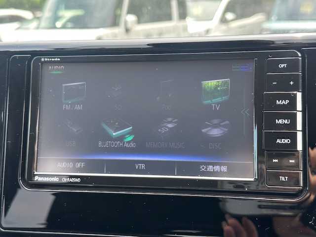 トヨタ ＲＡＶ４ G Zパッケージ 大阪府 2019(令1)年 2.4万km ホワイトパールクリスタルシャイン ブラインドスポットモニター/社外ナビ(BT/フルセグ/DVD)/レーダークルーズコントロール/プリクラッシュセーフティー/レーンキープアシスト/盗難防止装置/横滑り防止装置/ETC/LEDヘッドライト/オートライト/オートマチックハイビーム/レザーシート/シートヒーター/パワーシート/シートメモリー/電動リアゲート/ルーフレール/純正フロアマット/純正アルミホイール/スペアキー(1本)