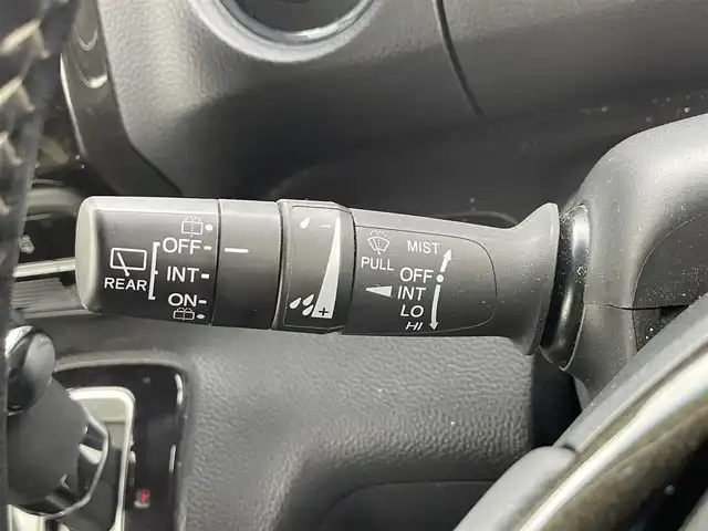 ホンダ Ｎ ＢＯＸ 2トン カスタム G L ターボ ホンダセンシング 滋賀県 2020(令2)年 6.1万km ミラノレッド 純正8インチナビ/【Bluetooth/CD/DVD/HDMI/フルセグTV】/バックカメラ/ETC/両側パワースライドドア/ハーフレザーシート/シートヒーター/LEDヘッドライト/ホンダセンシング/●衝突軽減ブレーキ/●誤発進抑制機能/●歩行者事故低減ステアリング/●先行車発進お知らせ機能/●標識認識機能/●路外逸脱抑制機能/●アダプティブ・クルーズ・コントロール/●車線維持支援システム/●後方誤発進抑制機能/●オートハイビーム/ステアリングスイッチ/スマートキー