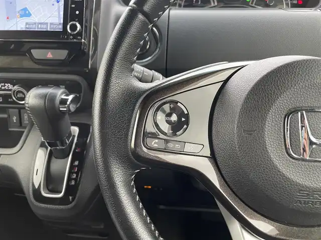 ホンダ Ｎ ＢＯＸ 2トン カスタム G L ターボ ホンダセンシング 滋賀県 2020(令2)年 6.1万km ミラノレッド 純正8インチナビ/【Bluetooth/CD/DVD/HDMI/フルセグTV】/バックカメラ/ETC/両側パワースライドドア/ハーフレザーシート/シートヒーター/LEDヘッドライト/ホンダセンシング/●衝突軽減ブレーキ/●誤発進抑制機能/●歩行者事故低減ステアリング/●先行車発進お知らせ機能/●標識認識機能/●路外逸脱抑制機能/●アダプティブ・クルーズ・コントロール/●車線維持支援システム/●後方誤発進抑制機能/●オートハイビーム/ステアリングスイッチ/スマートキー