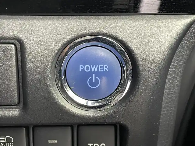 トヨタ ヴォクシー ハイブリッド ZS 煌Ⅱ 埼玉県 2019(平31)年 6.3万km ブラッキッシュアゲハガラスフレーク モデリスタフルエアロ/モデリスタマフラー/モデリスタヘッドライトガーニッシュ/モデリスタシグネチャーイルミブレード/モデリスタドアハンドルガーニッシュ/純正10インチSDナビ/(CD/DVD/Bluetooth/USB/HDMI/音楽録音/フルセグ)/フリップダウンモニター/両側パワースライドドア/バックカメラ/ドライブレコーダー/プリクラッシュセーフティ/クルーズコントロール/ビルトインETC2.0/シートヒーター/オートLEDライト/純正16インチアルミホイール