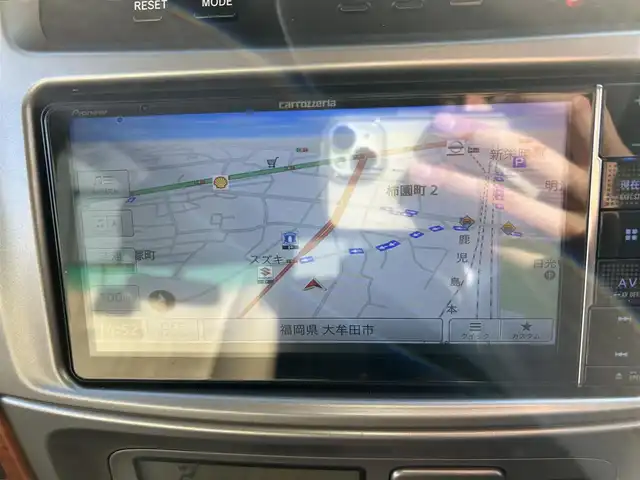 トヨタ ランドクルーザー VX－LTD Gセレクション 福岡県 2007(平19)年 6.4万km ホワイトパールクリスタルシャイン 前後ドラレコ/クルーズコントロール/SDナビ/・バックカメラ/・フルセグTV/・AUX/ETC/パワーシート(D席＋N席)/純正フロアマット/社外AW/センターデフロック/レザーシート/シートヒーター(D席＋N席)/エアシート(D席＋N席)/ルーフレール