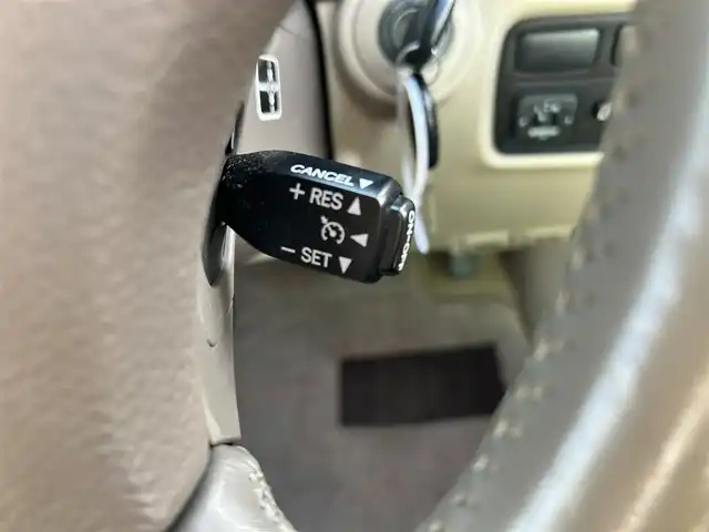 トヨタ ランドクルーザー VX－LTD Gセレクション 福岡県 2007(平19)年 6.4万km ホワイトパールクリスタルシャイン 前後ドラレコ/クルーズコントロール/SDナビ/・バックカメラ/・フルセグTV/・AUX/ETC/パワーシート(D席＋N席)/純正フロアマット/社外AW/センターデフロック/レザーシート/シートヒーター(D席＋N席)/エアシート(D席＋N席)/ルーフレール