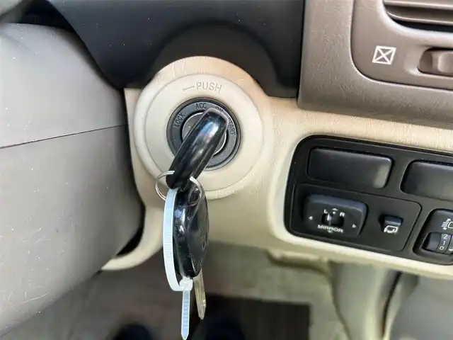 トヨタ ランドクルーザー VX－LTD Gセレクション 福岡県 2007(平19)年 6.4万km ホワイトパールクリスタルシャイン 前後ドラレコ/クルーズコントロール/SDナビ/・バックカメラ/・フルセグTV/・AUX/ETC/パワーシート(D席＋N席)/純正フロアマット/社外AW/センターデフロック/レザーシート/シートヒーター(D席＋N席)/エアシート(D席＋N席)/ルーフレール