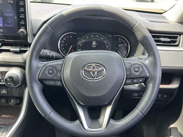 トヨタ ＲＡＶ４ G 石川県 2020(令2)年 4.2万km アティチュードブラックマイカ ワンオーナー/4WD/純正ディスプレイオーディオ/Bluetooth/フルセグＴＶ/ドライブレコーダー/全方位カメラ/ＥＴＣ/レーダークルーズコントロール/衝突警報装置/レーンアシスト/プッシュスタート/シートヒーター/LEDヘッドライト/オートライト/オートハイビーム/コーナーセンサー/パワーバックドア/ルーフレール/アルミ付きスタッドレス