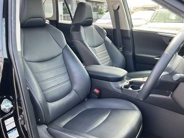 トヨタ ＲＡＶ４ G 石川県 2020(令2)年 4.2万km アティチュードブラックマイカ ワンオーナー/4WD/純正ディスプレイオーディオ/Bluetooth/フルセグＴＶ/ドライブレコーダー/全方位カメラ/ＥＴＣ/レーダークルーズコントロール/衝突警報装置/レーンアシスト/プッシュスタート/シートヒーター/LEDヘッドライト/オートライト/オートハイビーム/コーナーセンサー/パワーバックドア/ルーフレール/アルミ付きスタッドレス