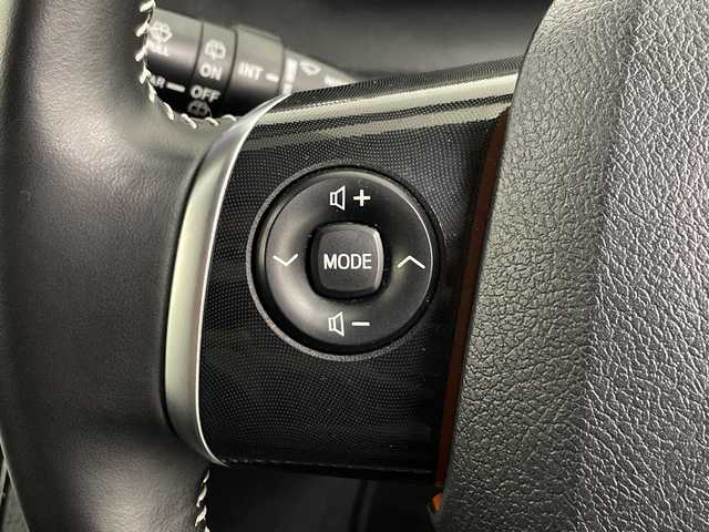 トヨタ シエンタ G クエロ 埼玉県 2019(令1)年 2.4万km ホワイトパールクリスタルシャイン 純正ナビ　NSZT-Y68T/（CD・DVD・フルセグTV・ラジオ・Bluetooth）/全方位カメラ/ビルトインETC/前方ドライブレコーダー/両側電動スライドドア/プッシュスタート/オートマチックハイビーム/レーンキープアシスト/衝突軽減ブレーキ/横滑り防止装置/ステアリングリモコン/アイドリングストップ/ルーフレール/電動格納ミラー/ウィンカーミラー/フロントフォグランプ/純正１６インチアルミホイール/社外フロアマット