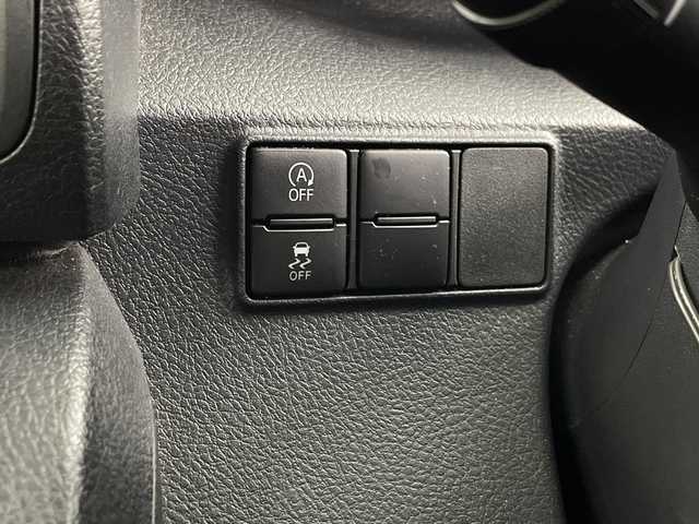 トヨタ シエンタ G クエロ 埼玉県 2019(令1)年 2.4万km ホワイトパールクリスタルシャイン 純正ナビ　NSZT-Y68T/（CD・DVD・フルセグTV・ラジオ・Bluetooth）/全方位カメラ/ビルトインETC/前方ドライブレコーダー/両側電動スライドドア/プッシュスタート/オートマチックハイビーム/レーンキープアシスト/衝突軽減ブレーキ/横滑り防止装置/ステアリングリモコン/アイドリングストップ/ルーフレール/電動格納ミラー/ウィンカーミラー/フロントフォグランプ/純正１６インチアルミホイール/社外フロアマット