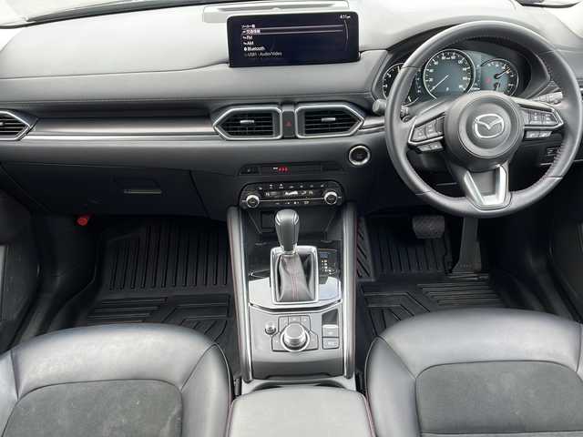 マツダ ＣＸ－５ XD ブラックトーンエディション 道東・釧路十勝 2023(令5)年 2.2万km ジェットブラックマイカ ・４WD　/・10.25インチマツダコネクトナビ/（AM・FM・フルセグ・BT）/・全方位カメラ　/・アダプティブクルーズコントロール　/・ハーフレザーシート/・前席シートヒーター/・スマートキー/・プッシュスタート/・ステアリングスイッチ/・ステアリングヒーター　/・LEDヘッドライト　/・オートライト　/・ドライブレコーダー　/・パワーシート/・オフロードトラクションアシスト/・オートブレーキホールド/・純正アルミホイール/・横滑り防止/・盗難防止/・衝突軽減システム