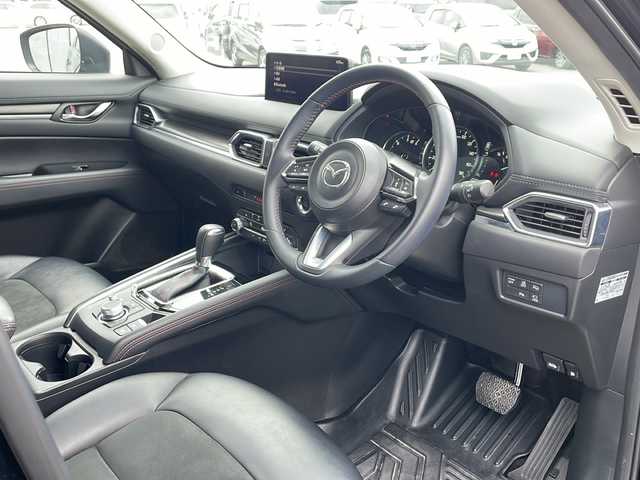マツダ ＣＸ－５ XD ブラックトーンエディション 道東・釧路十勝 2023(令5)年 2.2万km ジェットブラックマイカ ・４WD　/・10.25インチマツダコネクトナビ/（AM・FM・フルセグ・BT）/・全方位カメラ　/・アダプティブクルーズコントロール　/・ハーフレザーシート/・前席シートヒーター/・スマートキー/・プッシュスタート/・ステアリングスイッチ/・ステアリングヒーター　/・LEDヘッドライト　/・オートライト　/・ドライブレコーダー　/・パワーシート/・オフロードトラクションアシスト/・オートブレーキホールド/・純正アルミホイール/・横滑り防止/・盗難防止/・衝突軽減システム