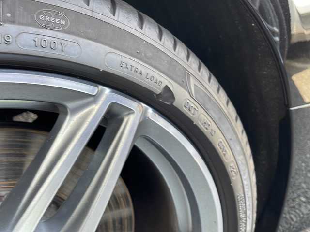 メルセデス・ベンツ Ｅ４００ 4マチック カブリオレ スポーツ 東京都 2018(平30)年 3.5万km オブシディアンブラック 新車時保証書　/取扱説明書　/アクティブブレーキアシスト/アクティブディスタンスアシストディストロニック/アクティブブラインドウスポット/アクティブレーンキーピングアシスト/アイドリングストップ/純正ナビ/フルセグTV/SD/BT/USB/AppleCarPlay/360度カメラ　ETC【DSRC】/ブルメスター/ドライブレコーダー【360度】/レザーシート/シートヒーター/Fベンチレーター/フロントメモリー付パワーシート/スマートキー×2/LEDヘッドライト/オートライト/パドルシフト付皮巻きハンドル/AMG19インチアルミ